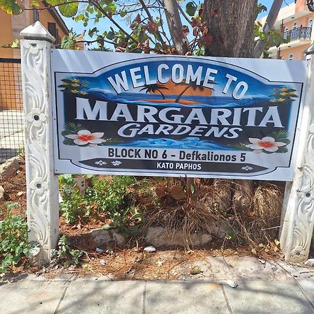 Stylish Apt Kato Paphos Close To Beach & Vibrant Harbor Life Extérieur photo