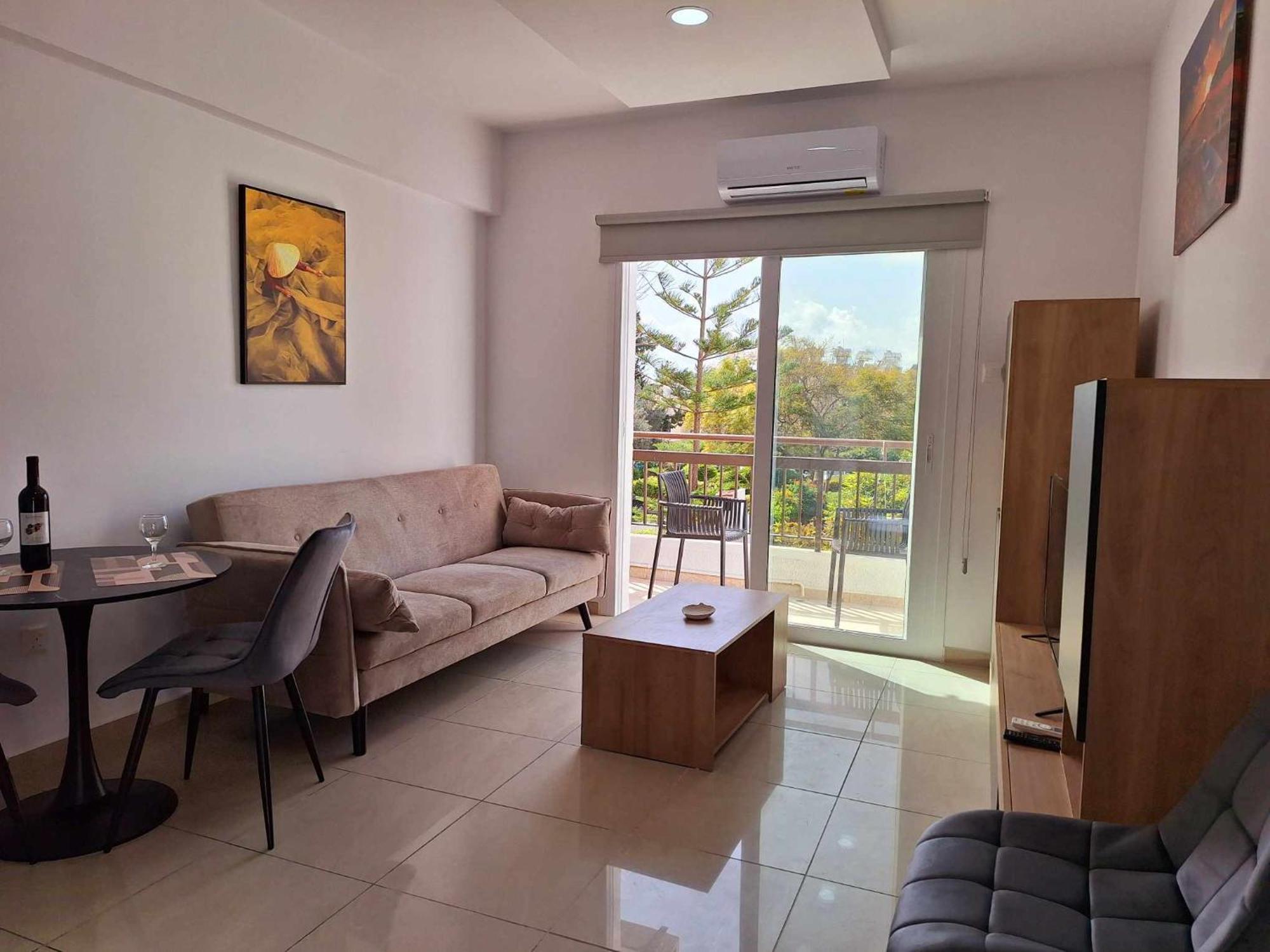 Stylish Apt Kato Paphos Close To Beach & Vibrant Harbor Life Extérieur photo