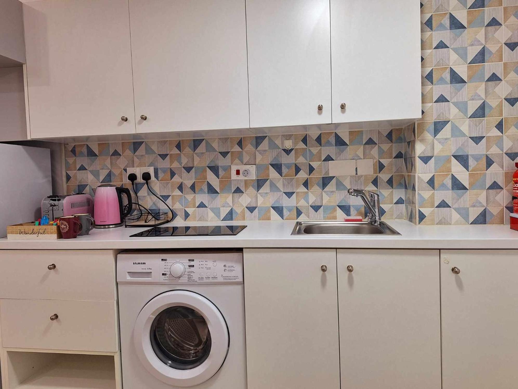 Stylish Apt Kato Paphos Close To Beach & Vibrant Harbor Life Extérieur photo