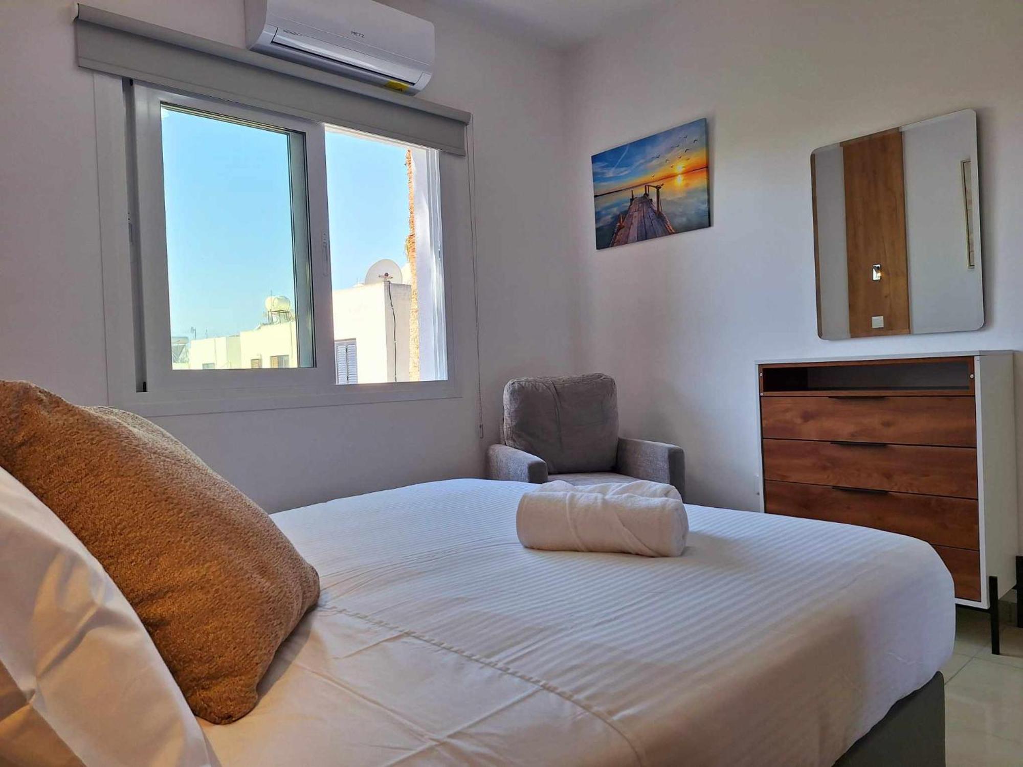 Stylish Apt Kato Paphos Close To Beach & Vibrant Harbor Life Extérieur photo