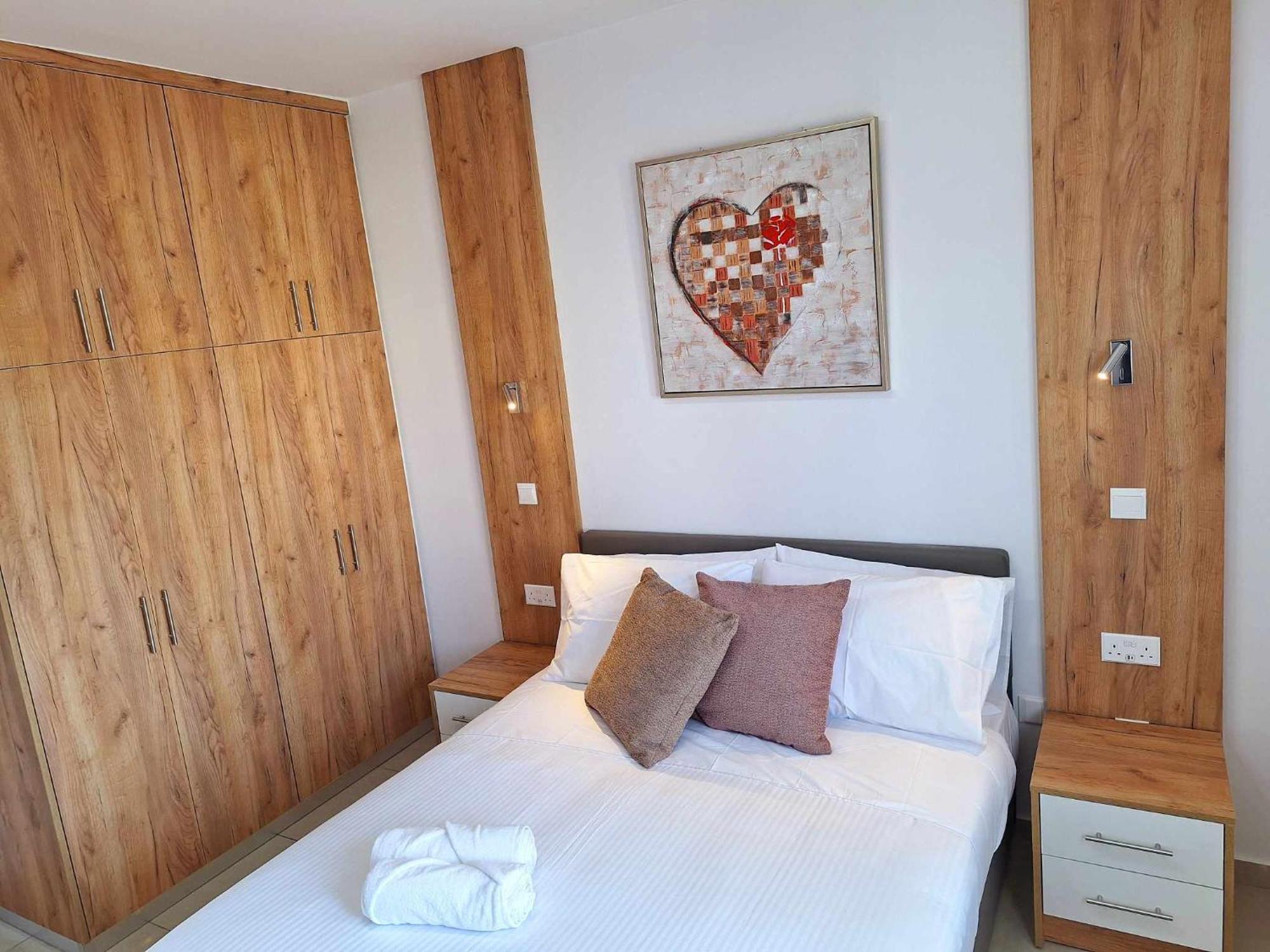 Stylish Apt Kato Paphos Close To Beach & Vibrant Harbor Life Extérieur photo