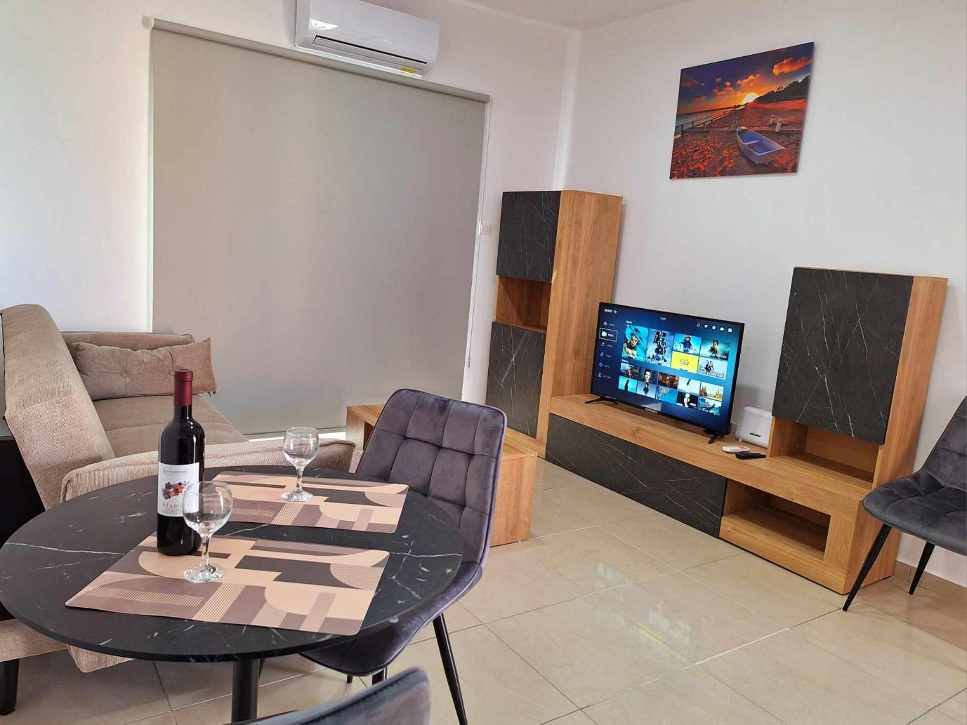 Stylish Apt Kato Paphos Close To Beach & Vibrant Harbor Life Extérieur photo